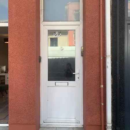 Spacious And Affordable City Center Two Beds Flat Swansea Exterior photo
